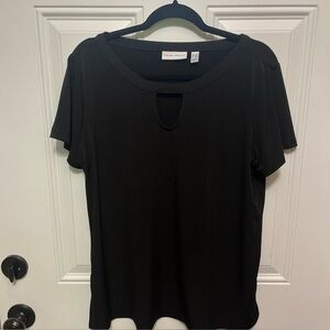 Susan Graver Black Keyhole Top Large Petite